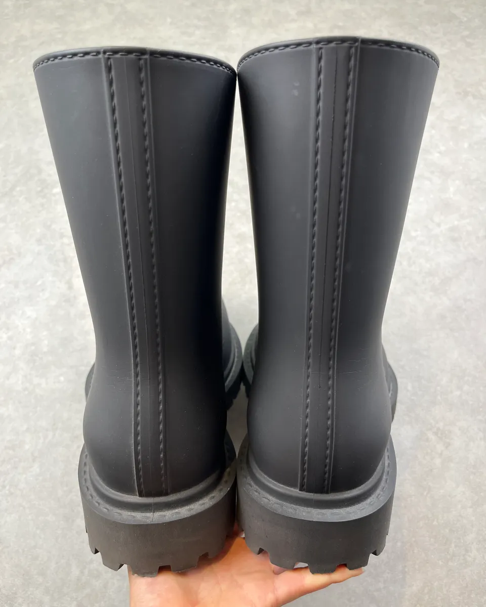 Balenciaga Black Astro Steroid Boots - Image 12