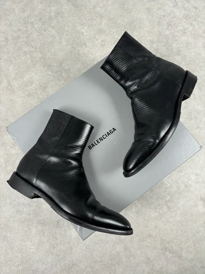 Balenciaga Black Lizard Textured Chelsea Boots - Image 2