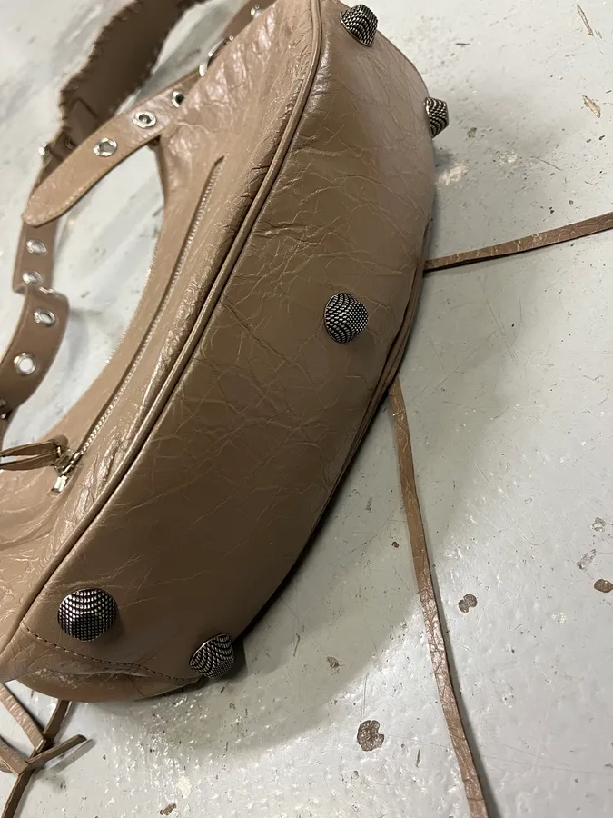 Balenciaga Le Cagole Beige Light Brown Small Shoulder Bag - Image 11