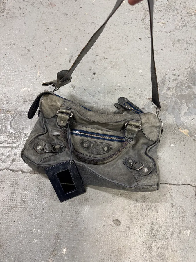 Balenciaga Navy Grey City Leather Bag - Image 5