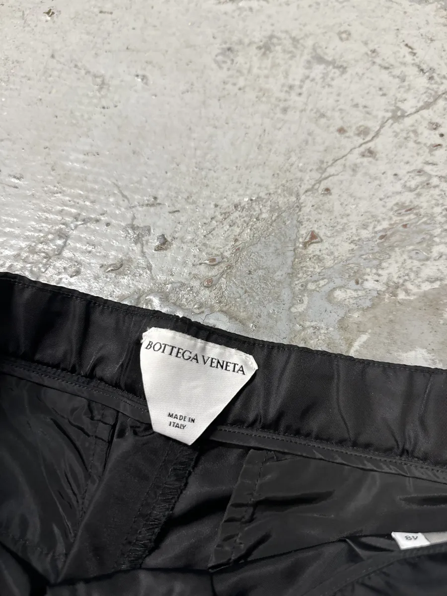 Bottega Veneta Black Nylon Multi Zips Cargo Shorts - Image 12