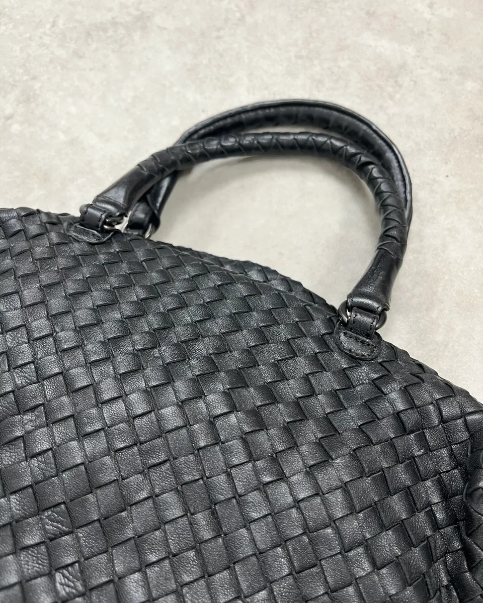Bottega Veneta Black Woven Leather Handle Bag - Image 4