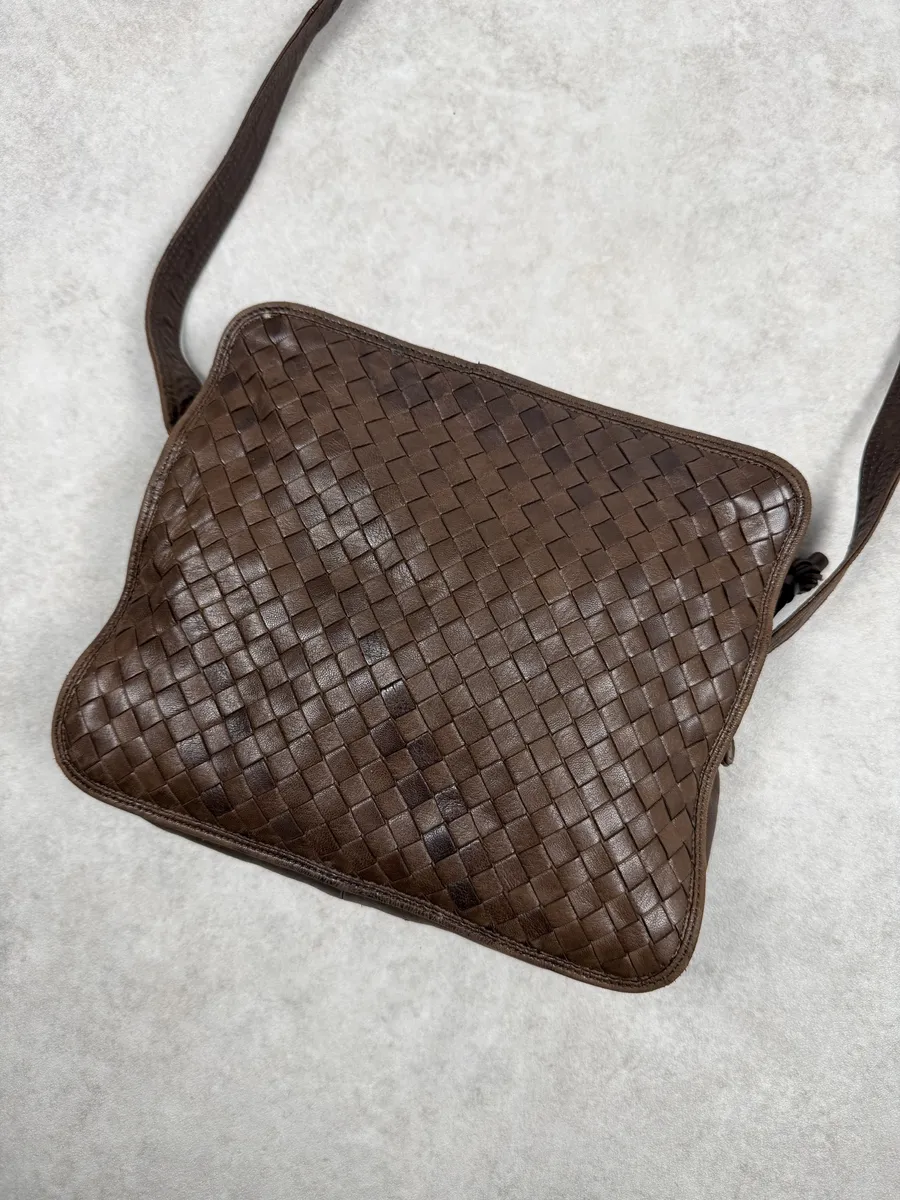 Bottega Veneta Brown Woven Leather Shoulder Bag - Image 6