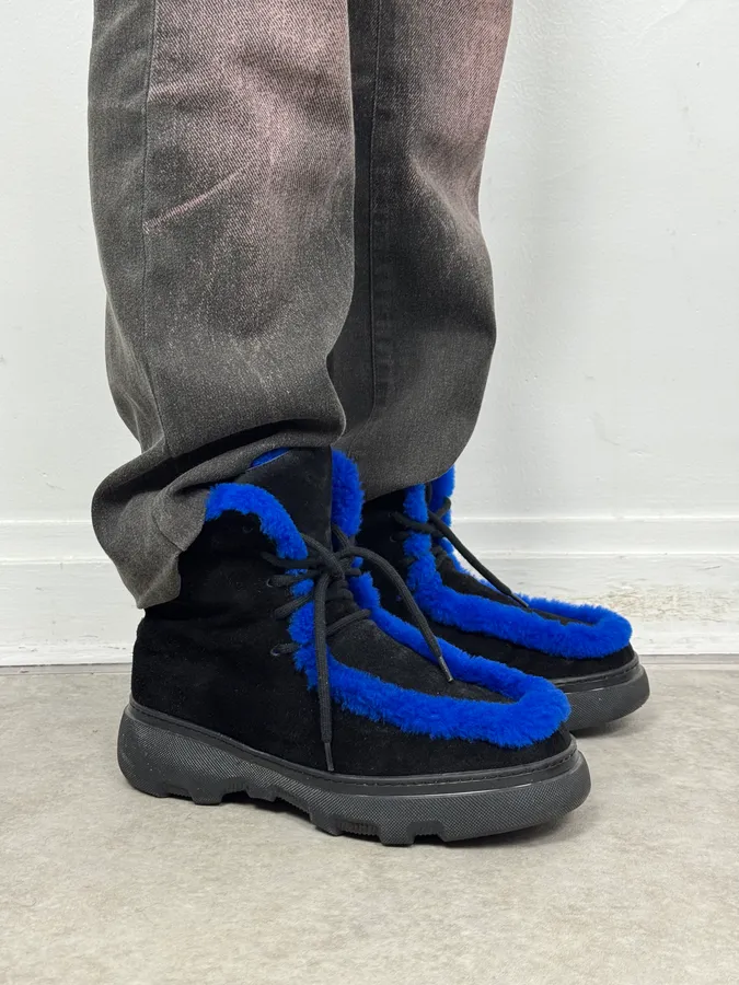 Burberry Black Suede Shearling Creeper Boots - Image 3