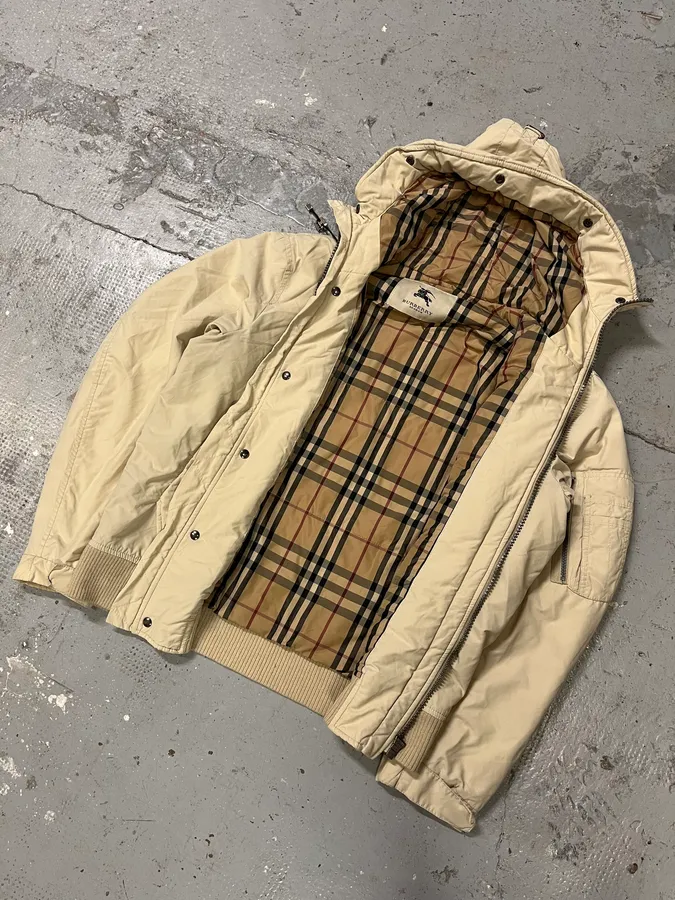 Burberry Creamy Avant-Garde Bomber Jacket - Image 6