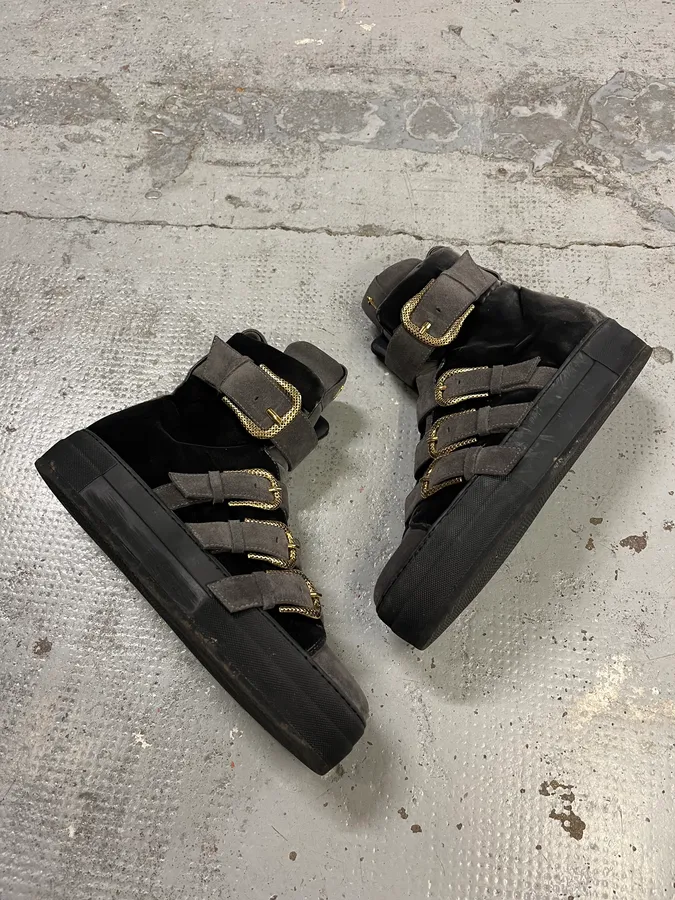 Cesare Paciotti Grey Velvet Buckle Strap Boots - Image 2