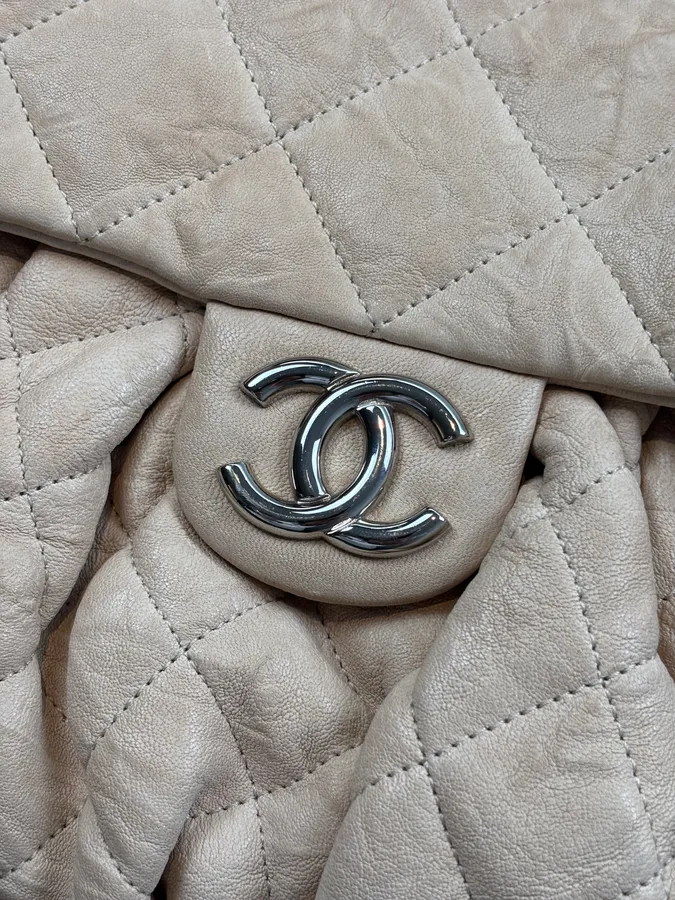 Chanel Beige Quilted Chain Shoulder Bag - Image 7