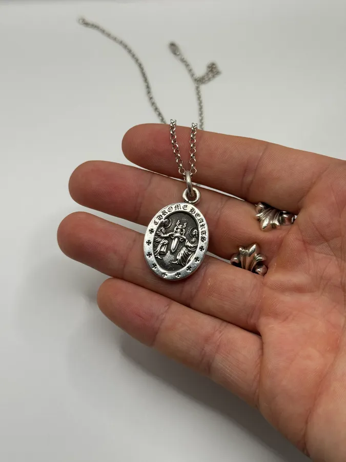 Chrome Hearts Angel Medaillon Oval Silver Pendant - Image 2