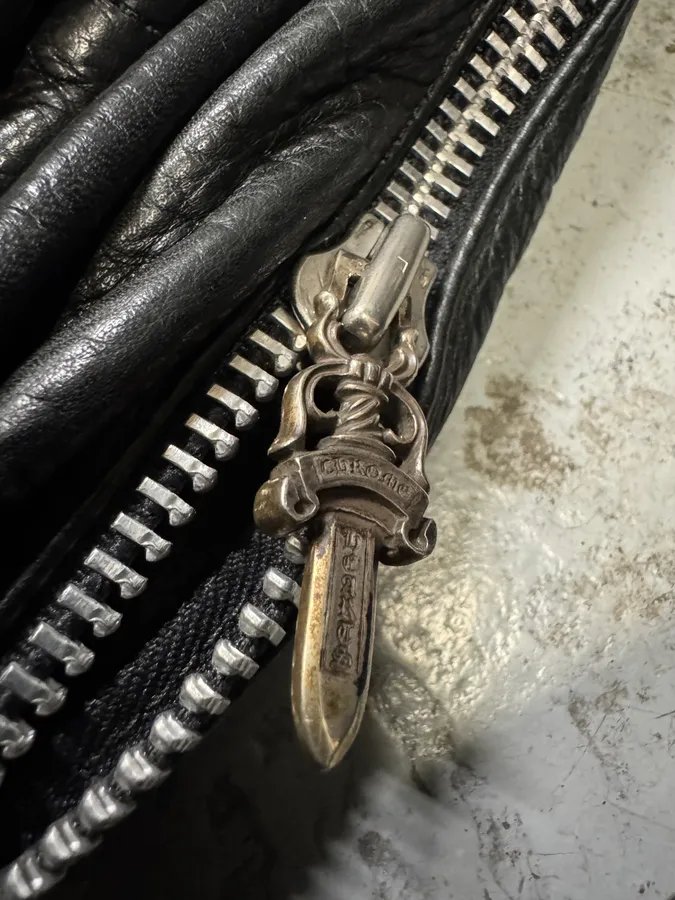 Chrome Hearts Tiny Gunslinger Strap Silver Daggers Black Leather Shoulder Bag - Image 11