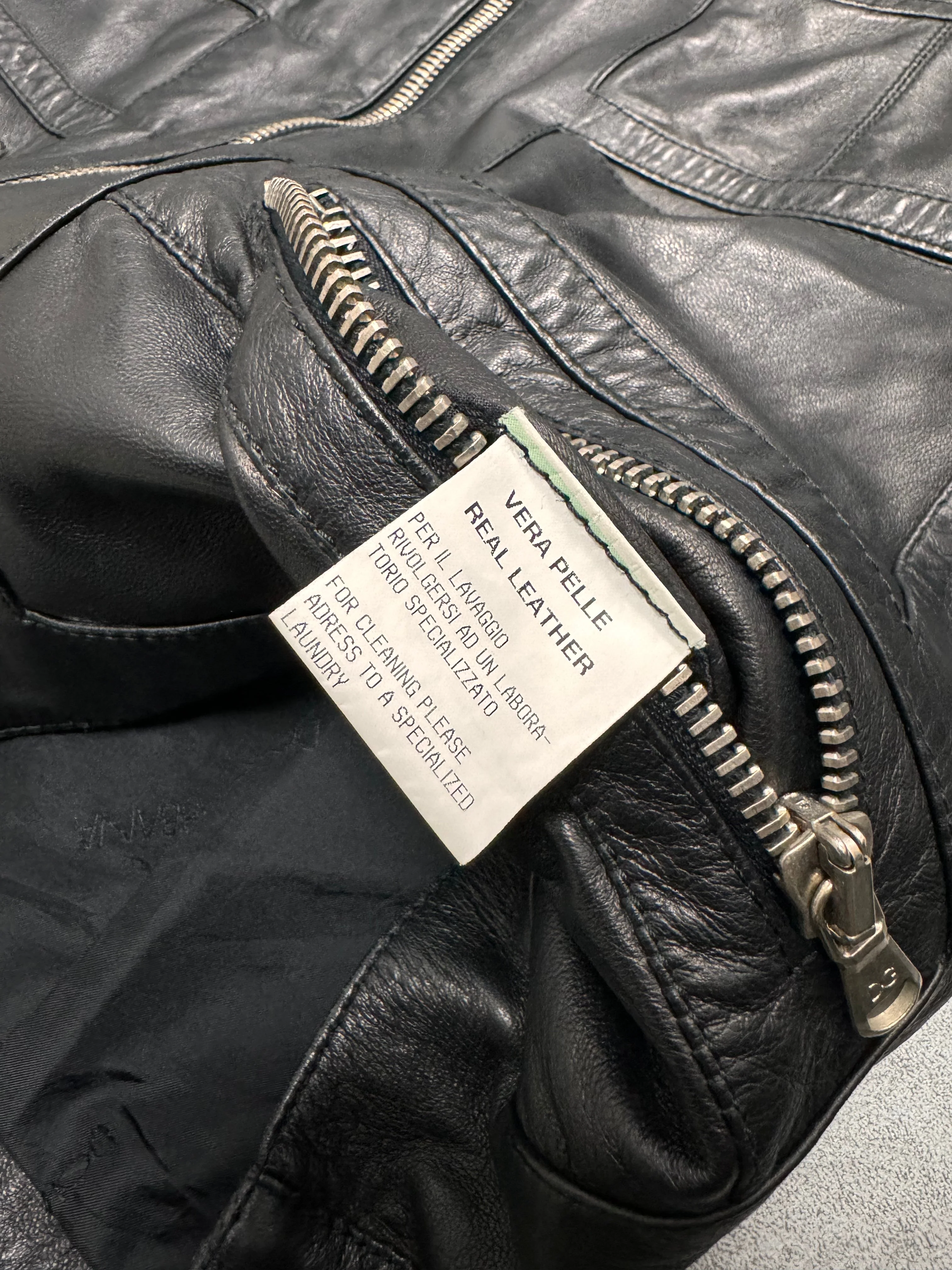 SS2002 Dolce & Gabbana Multi-Zip Cropped Leather Jacket (S/M) - Image 4