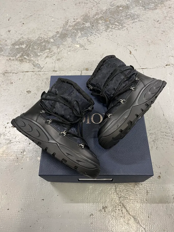 Dior Monogram Puffer Black & Navy Snow Boots - Image 3