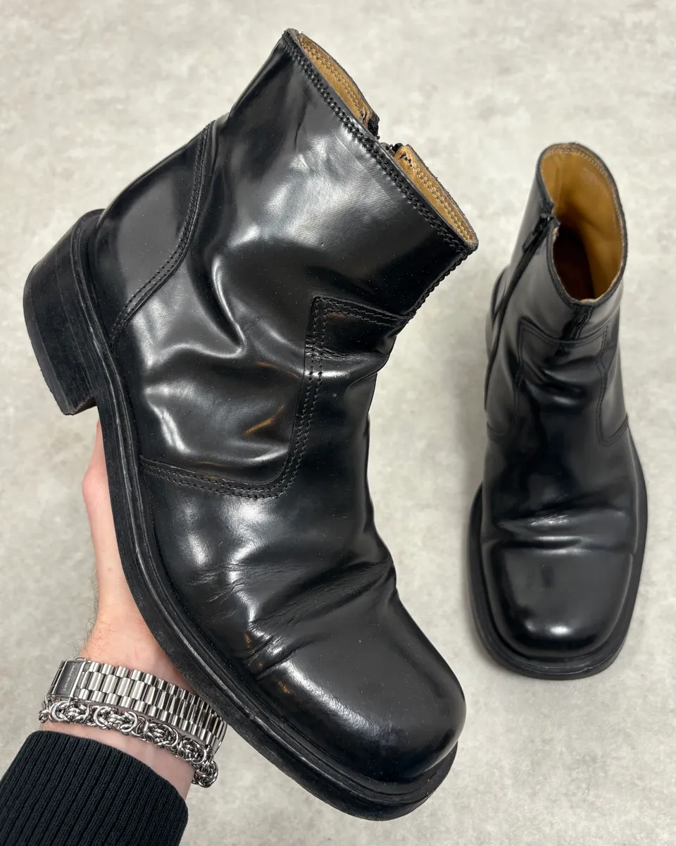 Dolce & Gabbana Black Minimalist Leather Boots