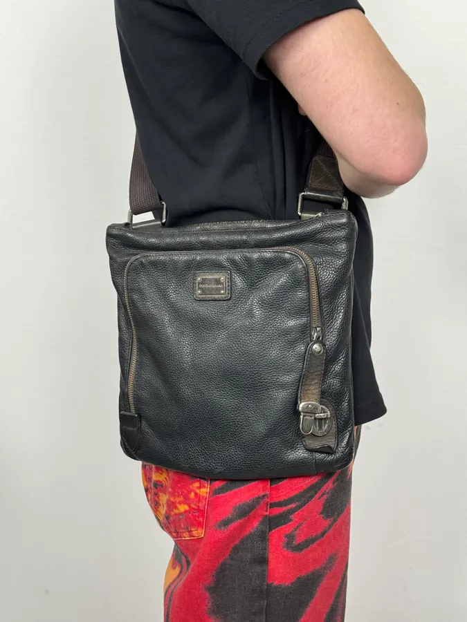 Dolce & Gabbana Lock Black Leather Shoulder Bag - Image 3