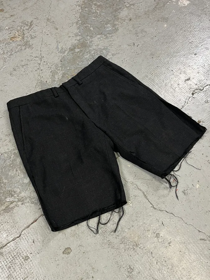 Dries Van Noten Black Wool Distressed Shorts - Image 6