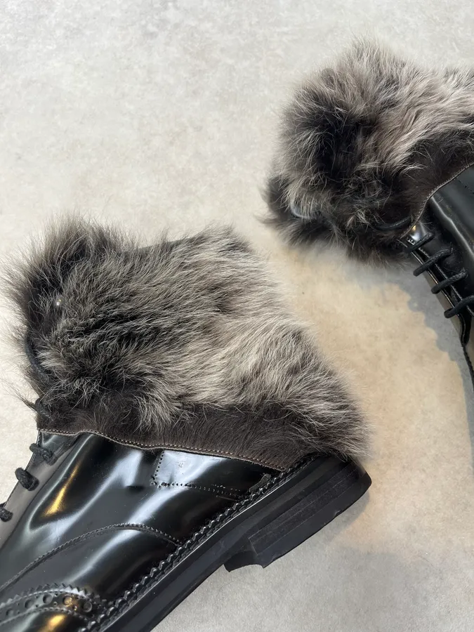 Emporio Armani Fur-Trim Black Patent Leather Boots - Image 4