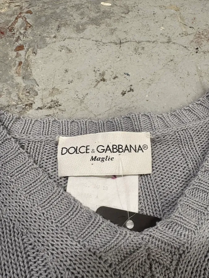 FW1995 Dolce & Gabbana Grey Wool V-Neck Sweater (M) - Image 9