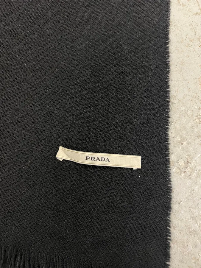 FW1998 Prada Black Scarf - Image 4