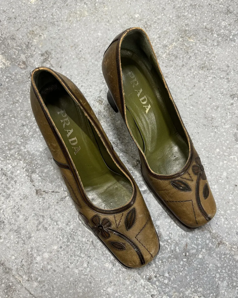 FW1999 Prada Brown Mary Janes Leafes Heels - Image 7