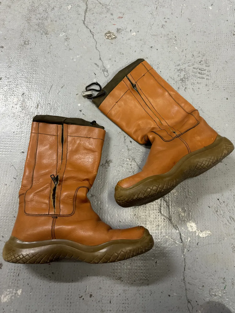 FW1999 Prada Orange Ankle Leather Boots - Image 4