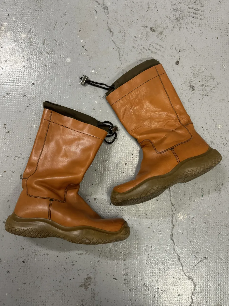 FW1999 Prada Orange Ankle Leather Boots - Image 9