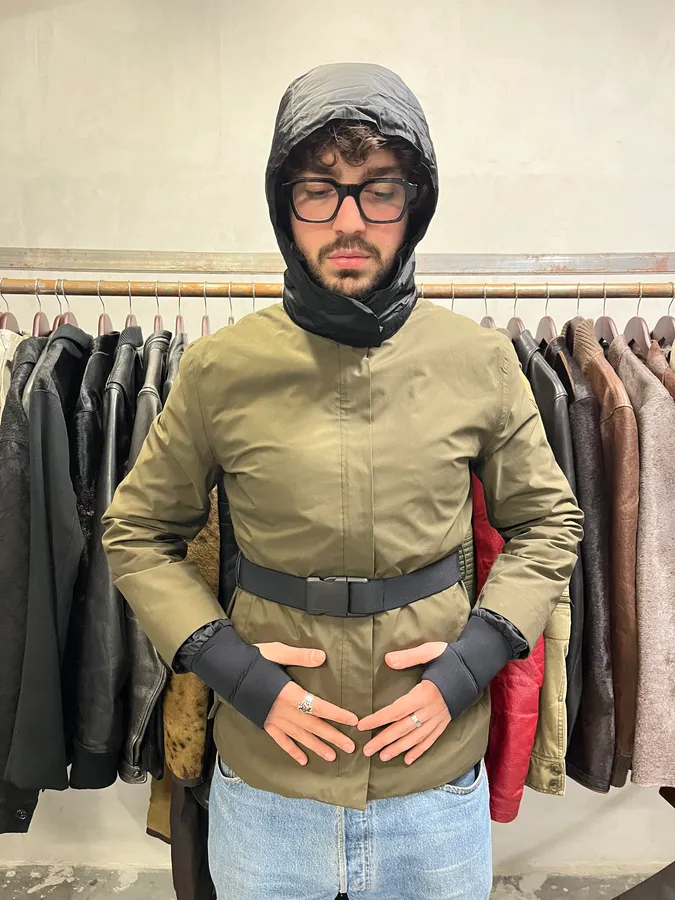 FW1999 Prada Tactical Gore-Tex Belted Khaki Green Jacket - Image 4
