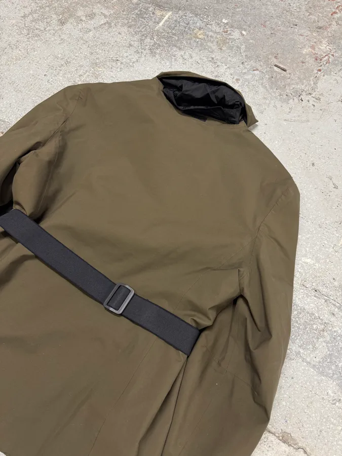 FW1999 Prada Tactical Gore-Tex Belted Khaki Green Jacket - Image 6