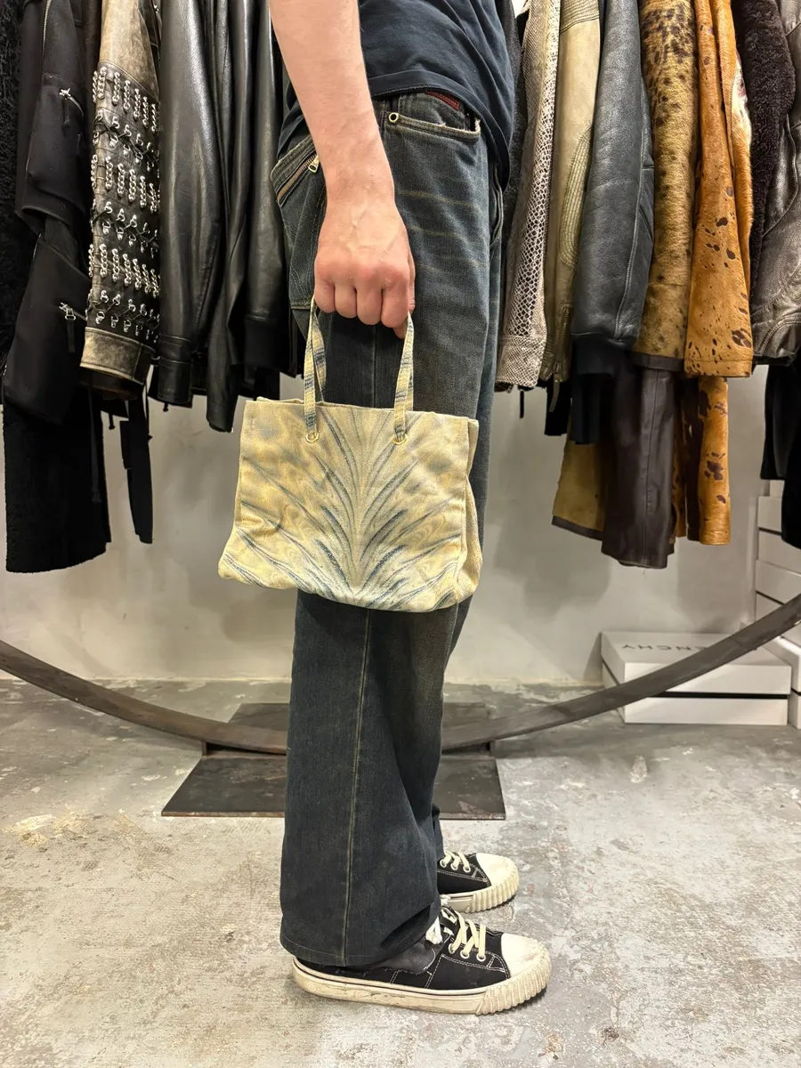 FW2000 Roberto Cavalli Beige & Navy Bag - Image 2