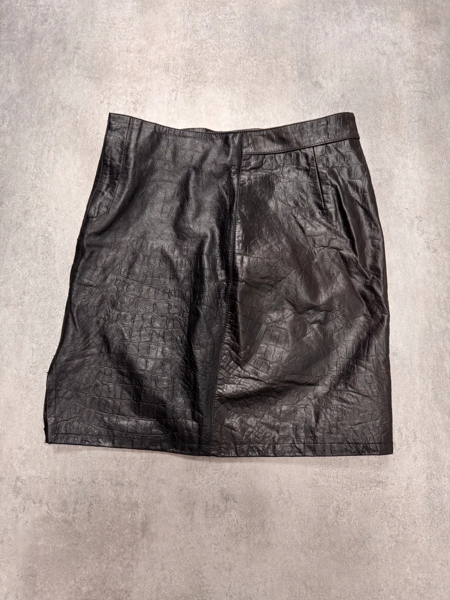 FW2000 Roberto Cavalli Crocodile Effect Leather Black Skirt - Image 4