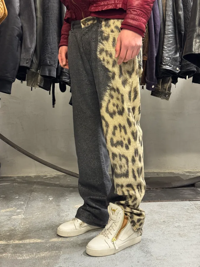 FW2001 Roberto Cavalli Leopard Black Gradient Pants - Image 4