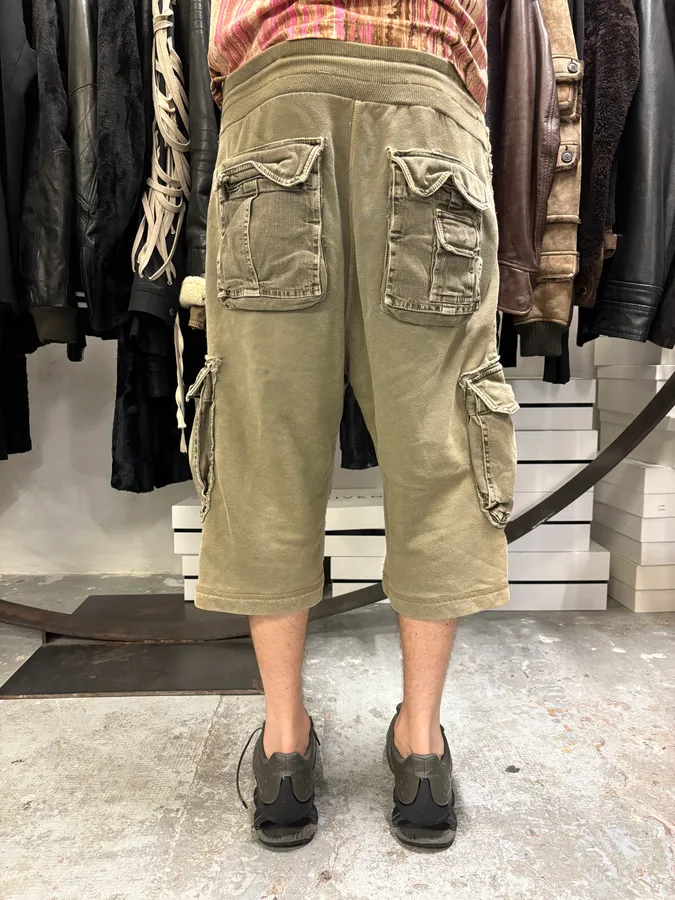 FW2004 Dolce & Gabbana Cargo Olive Multi Pockets Bermuda Short - Image 4