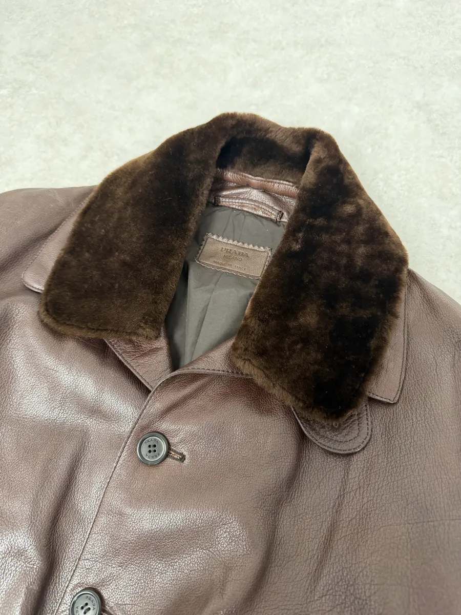 FW2004 Prada Brown Fur Collar Buttoned Leather Jacket - Image 11