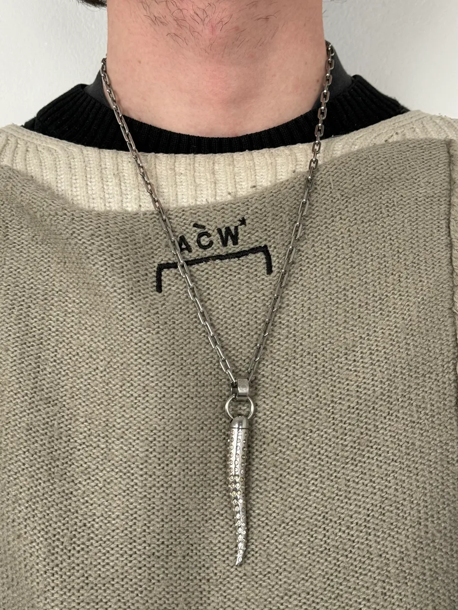 FW2005 Dolce & Gabbana Grey Strass Toith Necklace - Image 2