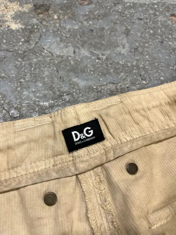 FW2006 Dolce & Gabbana Beige Multi Pockets Cargo Short - Image 11