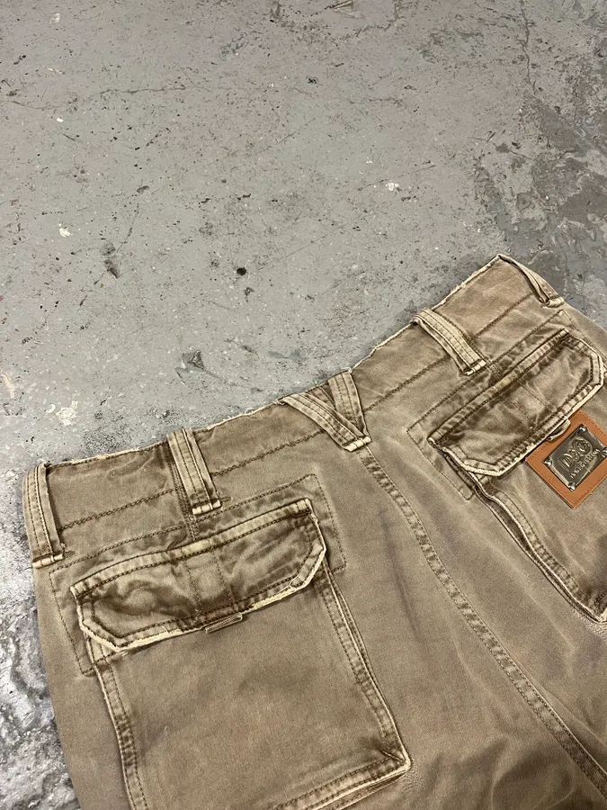 FW2006 Dolce & Gabbana Beige Multi Pockets Cargo Shorts - Image 9