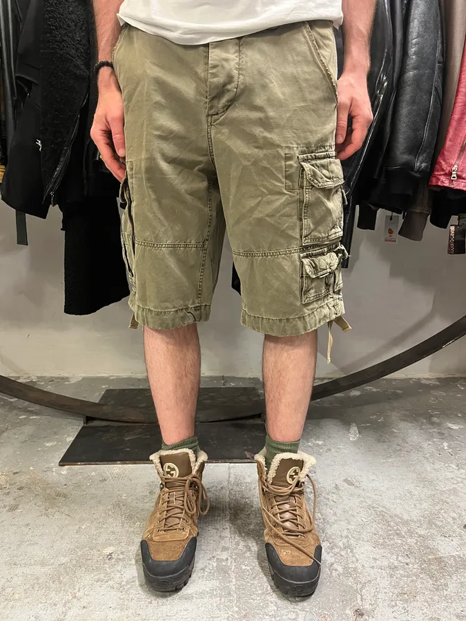 FW2006 Dolce & Gabbana Multi Pockets Olive Cargo Shorts - Image 2