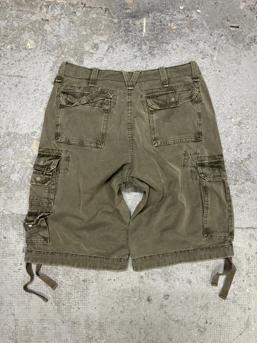 FW2006 Dolce & Gabbana Olive Cargo Shorts - Image 2