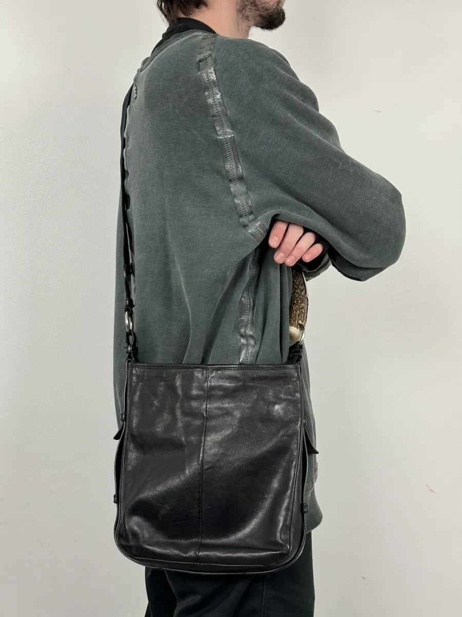 SS2004 Yves Saint Laurent Mombasa Organic Horn Handle Black Leather Shoulder Bag - Image 2