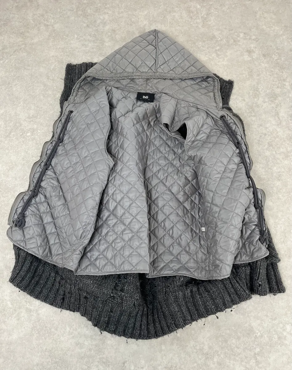 FW2009 Dolce & Gabbana Grey Wool Quilted Jacket - Image 8