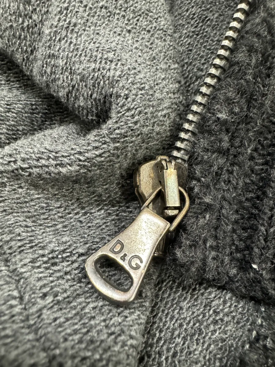 FW2009 Dolce & Gabbana Hybrid Patchwork Wool Effect Grey Zip-up Sweater - Image 9