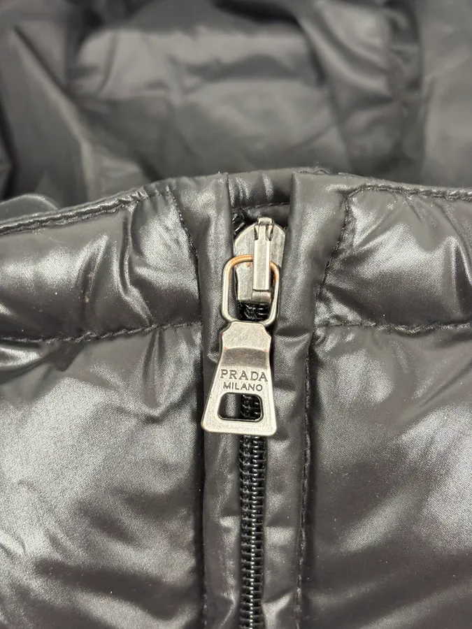 FW2010 Prada Black Nylon Quilted Puffer Jacket - Image 11