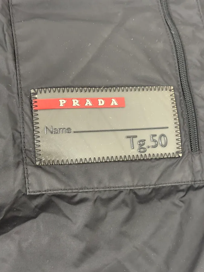 FW2010 Prada Black Nylon Quilted Puffer Jacket - Image 13