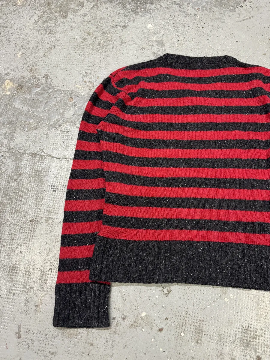 FW2011 Dolce & Gabbana Grey & Red Lines V-Neck Sweater - Image 7