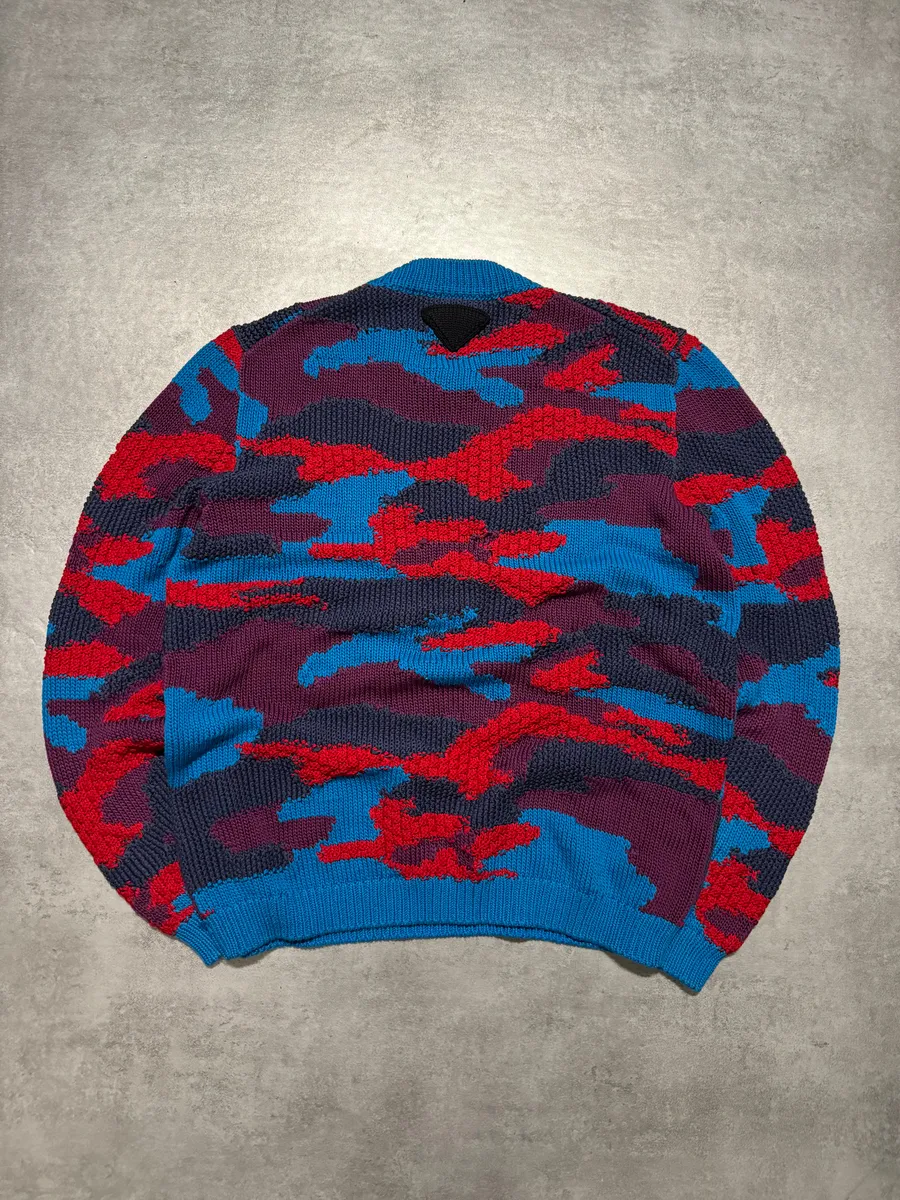 FW2019 Prada Camouflage Vibrant Energy Red & Blue Wool Sweater - Image 5