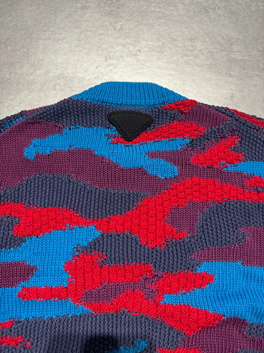 FW2019 Prada Camouflage Vibrant Energy Red & Blue Wool Sweater - Image 6