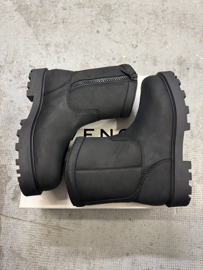 FW2024 Givenchy Storm High Black Boots - Image 4