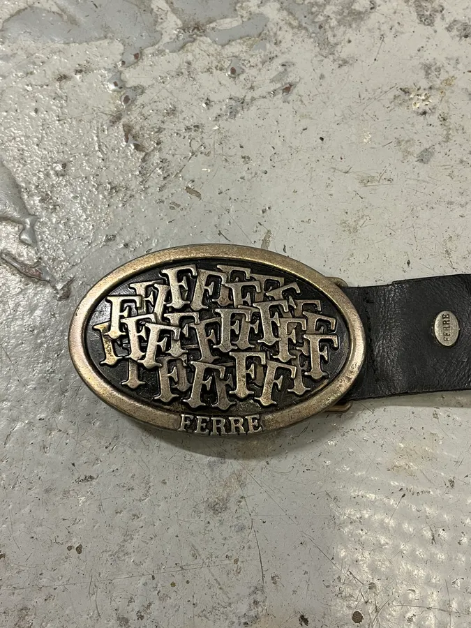 Gianfranco Ferré Propaganda Buckle Leather Belt - Image 5