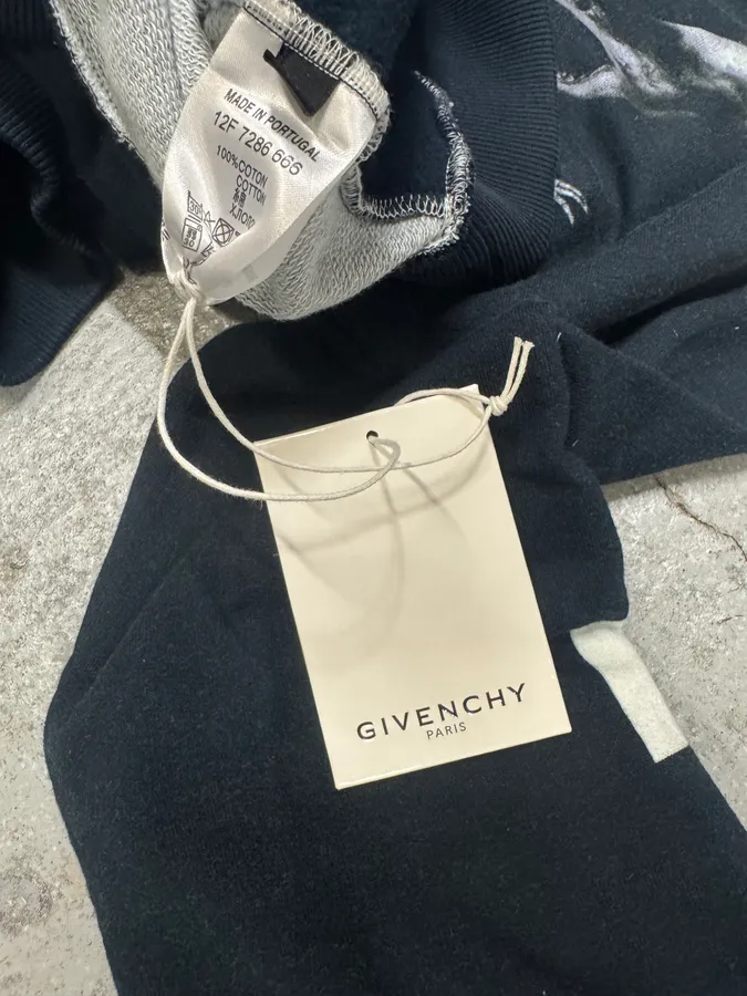 Givenchy Black Star Christ Hoodie by Riccardo Tisci - Image 9