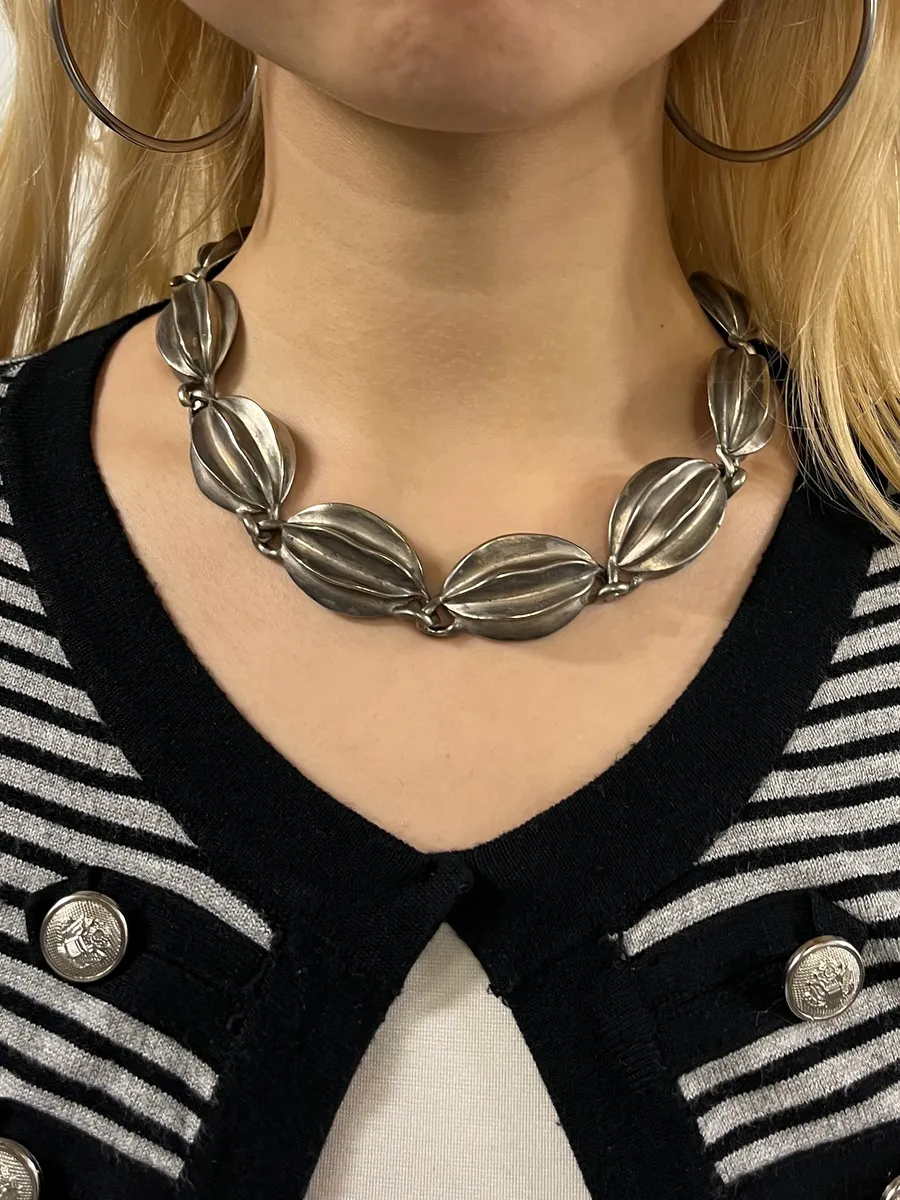 Givenchy Vintage Silver Metal Fluted Bead Necklace - Image 2