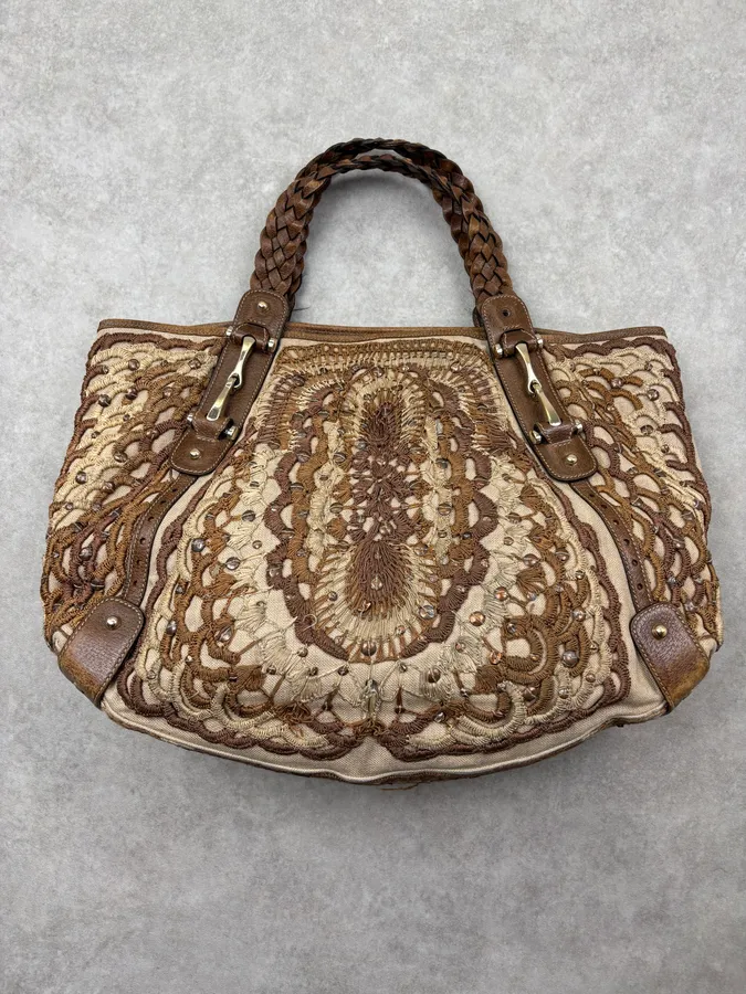 Gucci Beige Leather Linen Embroidered Studded Handle Bag - Image 12