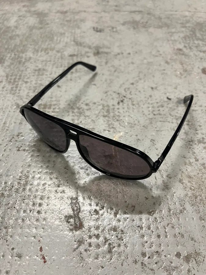 Gucci Black Aviator Pilot Sunglasses - Image 3